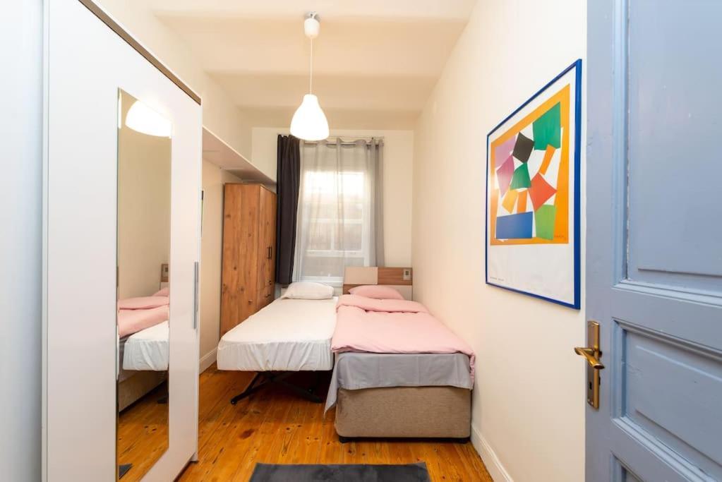 Marvelous Flat - 3 Bedrooms W 2 Terraces Daire *