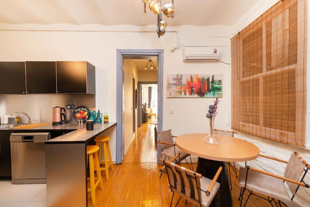 Marvelous Flat - 3 Bedrooms W 2 Terraces *
